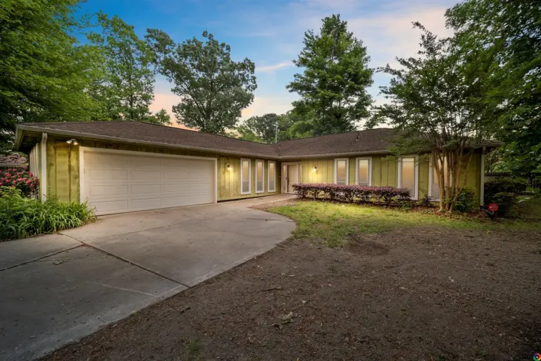 1212 Whispering Waters Way, Colonial Oaks, Virginia Beach